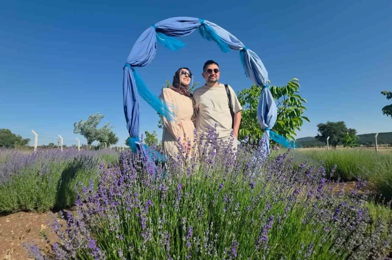 Kütahya’da lavanta bahçesi kırsal turizmin gözdesi oldu
