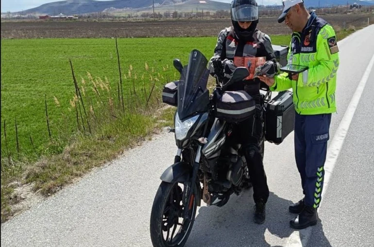 Kütahya’da motosiklet ve motorlu bisiklet sürücülerine yönelik özel denetim