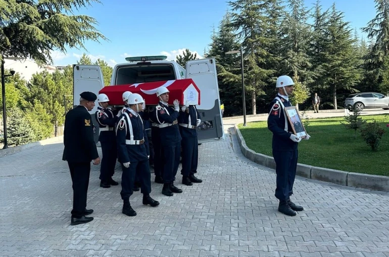 Kütahya’da Şehit Uzman Çavuş Yücel Yeşil için tören düzenlendi