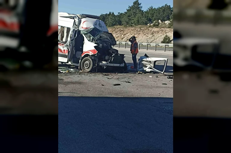 Kütahya’da trafik kazası: 1 ölü, 4 yaralı