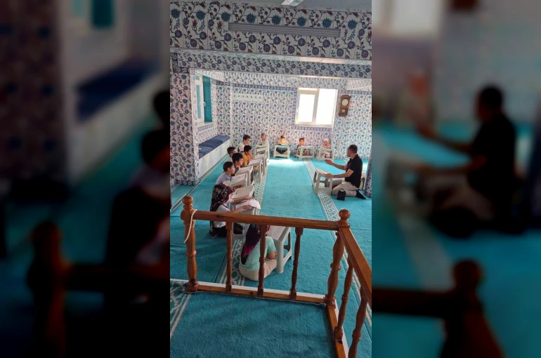 Kuyucak’ta Yaz Kur’an Kursu öğrencilerine seminer