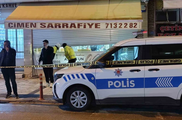 Kuyumcu 100 kilogram emanet altınla yurt dışına kaçtı