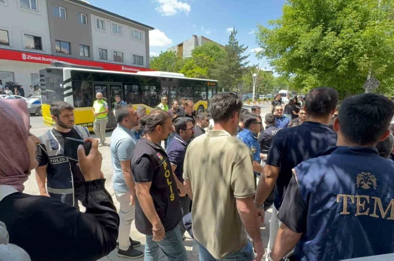 Leyla Aydemir davasında karar: Amcaya müebbet, 6 sanığa beraat