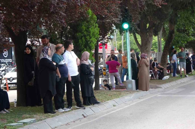 LGS heyecanı: Umutlar okul kapılarında
