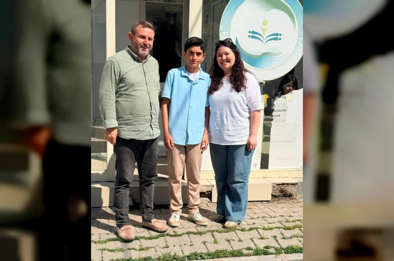 LGS’de Ağrı il birincisi olan Muhammed Yusuf Işık Patnos’un gururu oldu