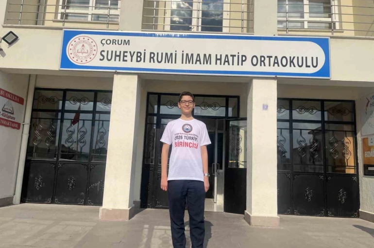 LGS’de Türkiye birincisi olan öğrenci: "Sıkı ve dengeli bir şekilde çalışmaya özen gösterdim"