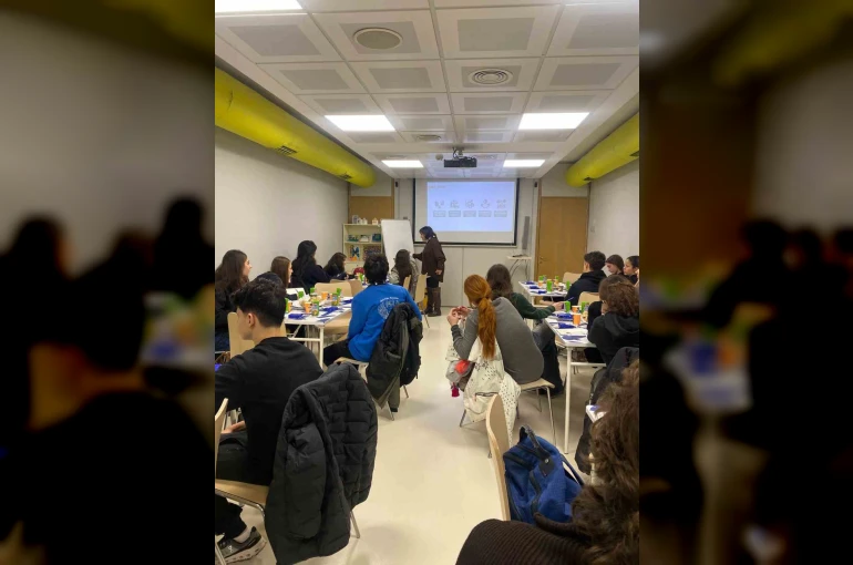 Lise öğrencilerine özel "İş’te Ekonomi" atölyeleri başladı