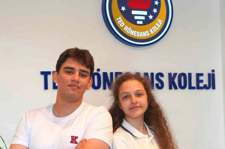 Lise öğrencisi Eda Eliz Ilgaz, Uluslararası Astronomi ve Astrofizik Yarışması Türkiye Şampiyonu oldu 