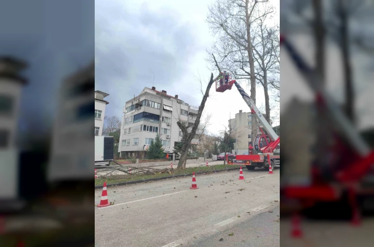 Lodosa karşı büyükşehir ekipleri sahada