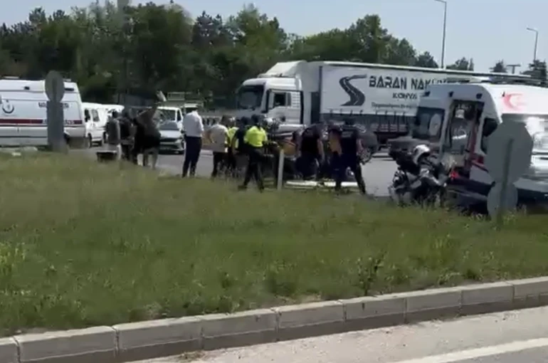 Lüleburgaz’da iki otomobil çarpıştı: 6 yaralı