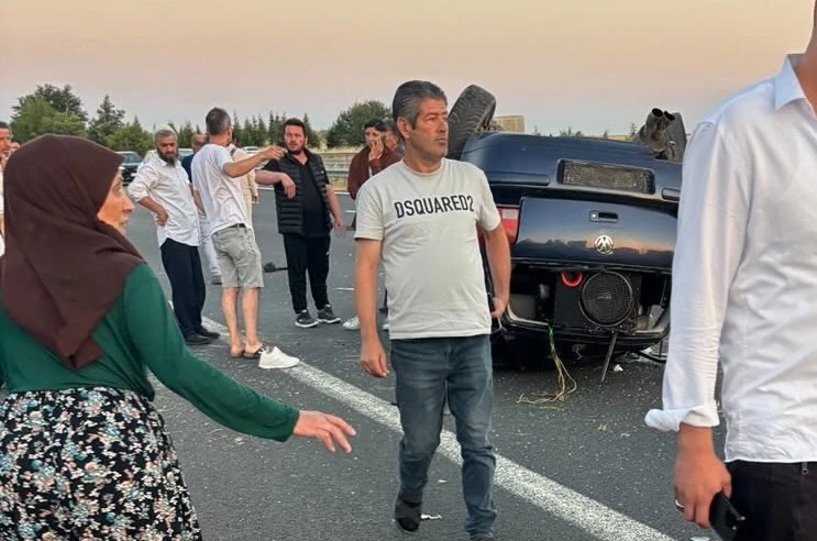 Lüleburgaz’da lastiği patlayan otomobil takla attı: 3 ölü, 1 yaralı