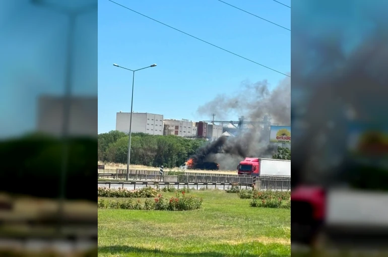 Lüleburgaz’da tır yangını