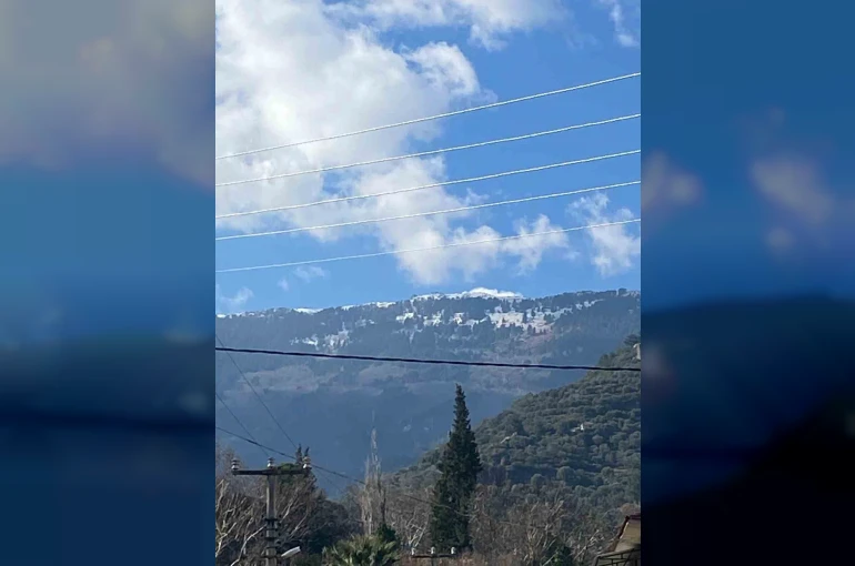 Madran Dağı zirvesi beyaza büründü