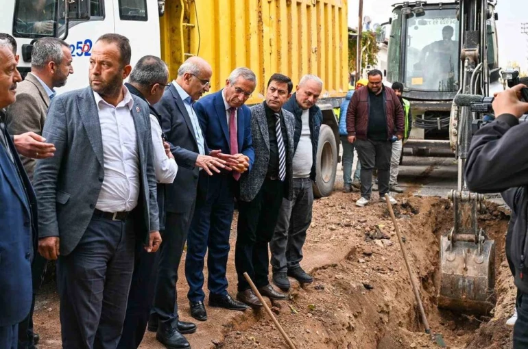 Malatya Büyükşehir Belediyesi altyapı çalışmalarına aralıksız devam ediyor