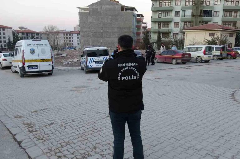 Malatya’da bıçaklı kavga: 2 yaralı