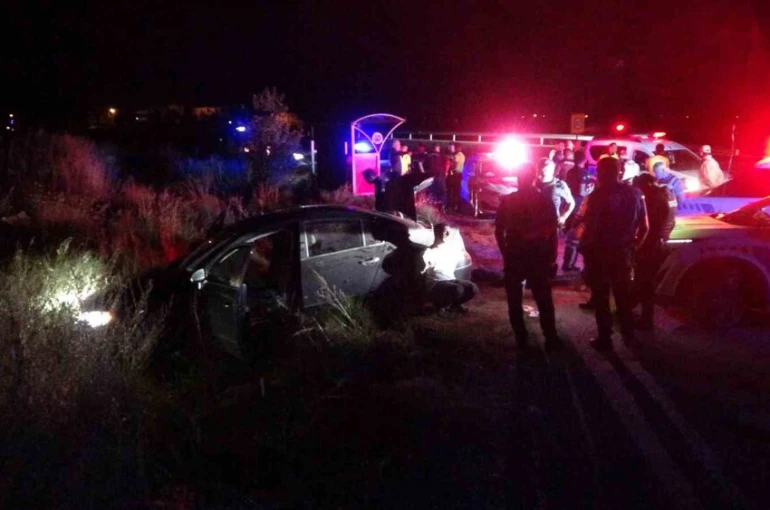 Malatya’da "dur" ihtarına uymayan araç kaza yaptı: 4 yaralı
