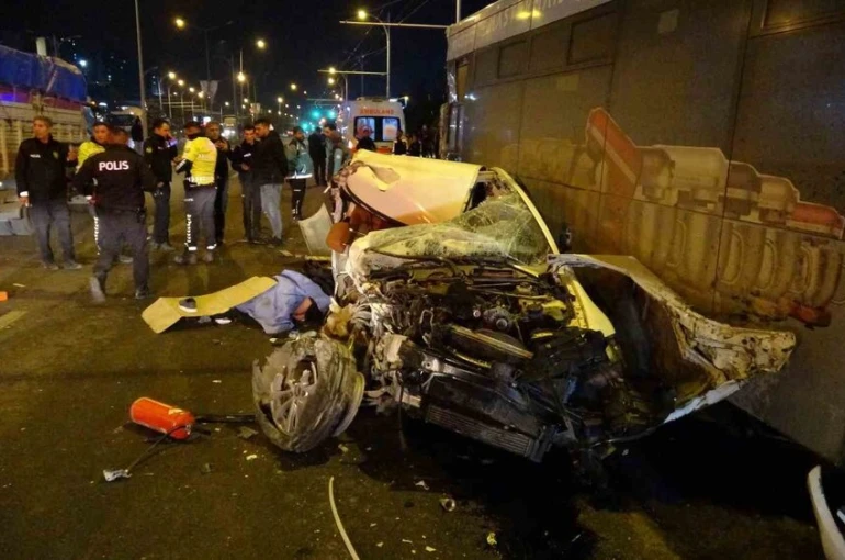 Malatya’da feci kaza: 2 ölü, 3 yaralı
