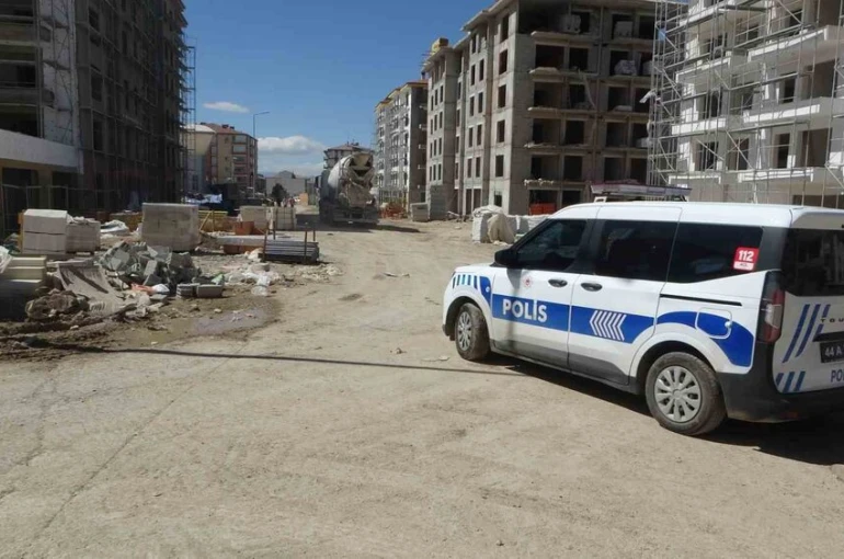 Malatya’da şantiyede iskele çöktü: 1 yaralı