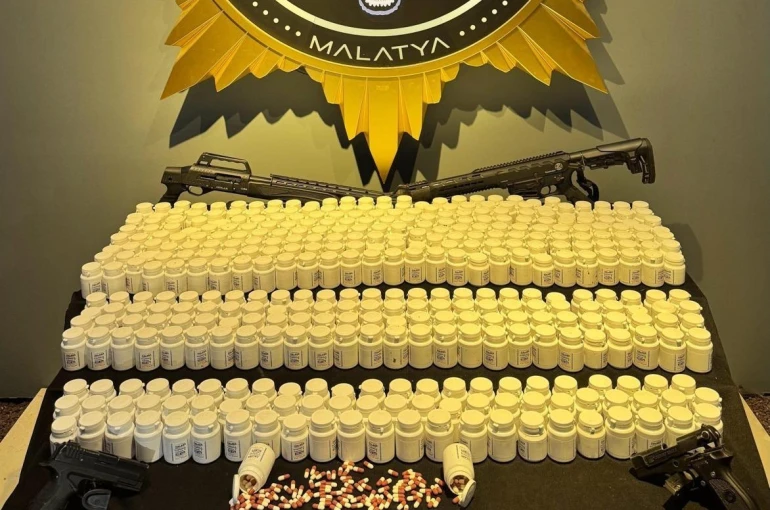 Malatya’da uyuşturucu ve silah operasyonu: 3 tutuklama