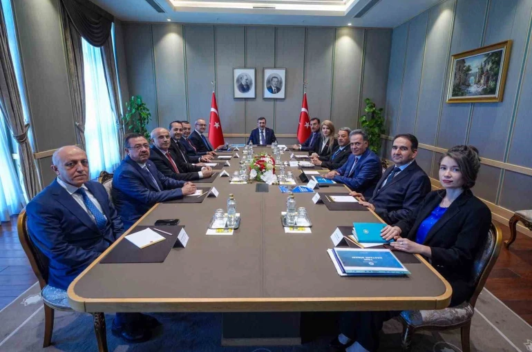 Malatya’nın talepleri Cumhurbaşkanı Yardımcısı Yılmaz’a iletildi 