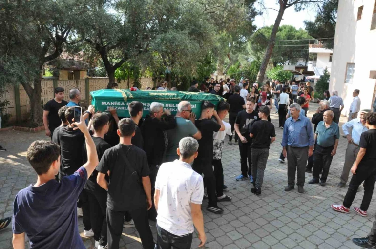 Manisa, 15 yaşındaki Erdem Demir’e ağladı