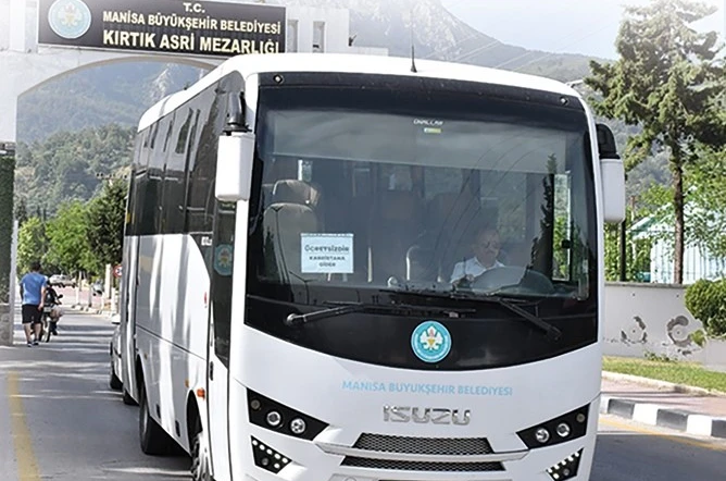 Manisa Büyükşehir’den bayramda ücretsiz mezarlık seferi
