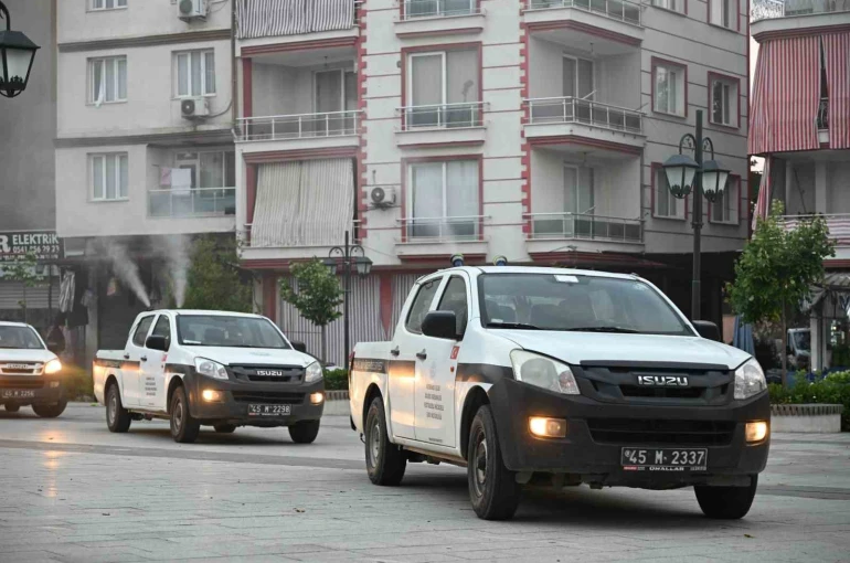 Manisa Büyükşehir’den Sarıgöl genelinde ilaçlama çalışması
