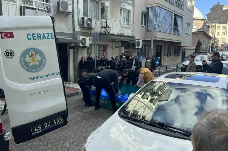 Manisa’da 83 yaşındaki koca eşini uyurken öldürdü
