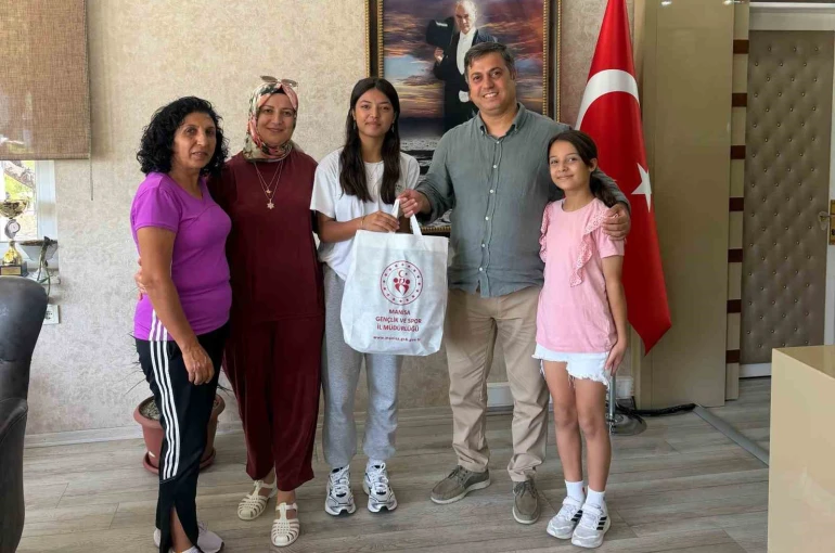 Manisalı Belinay’dan 9 madalyalık sezon