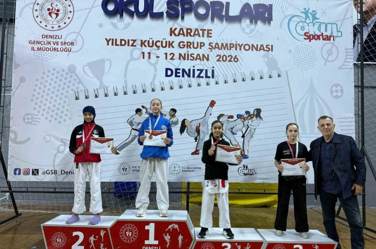 Manisalı karateciler Denizli’de fırtına gibi esti