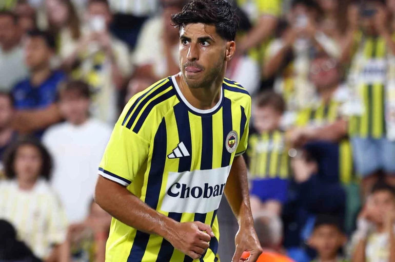 Marco Asensio, 10 numaralı formasıyla Kadıköy’de