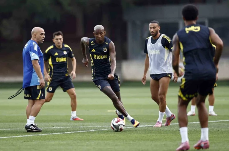 Marco Asensio, Fenerbahçe formasıyla ilk antrenmanına çıktı