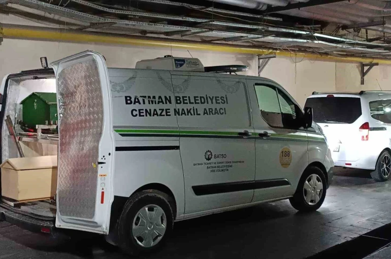 Mardin’de boğazına şeker kaçan 2 yaşındaki çocuk, Batman’da hayatını kaybetti