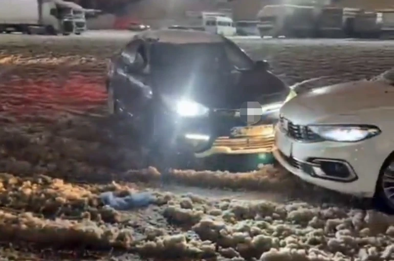 Mardin’de drift atarak trafik güvenliğini tehlikeye düşüren sürücüler yakalandı