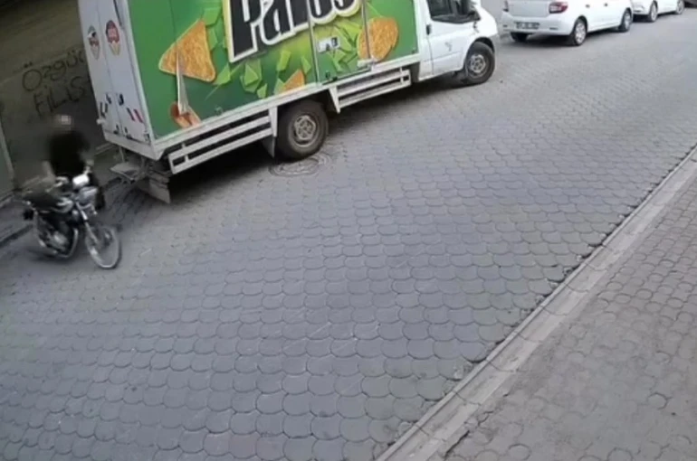 Mardin’de motosiklet hırsızlığı kamerada