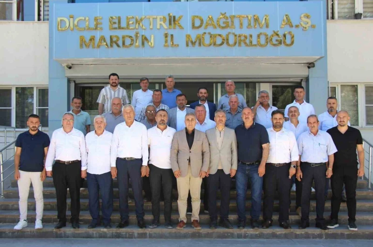 Mardinli muhtarlar Dicle Elektrik’in yatırımlarını memnuniyetle karşıladı