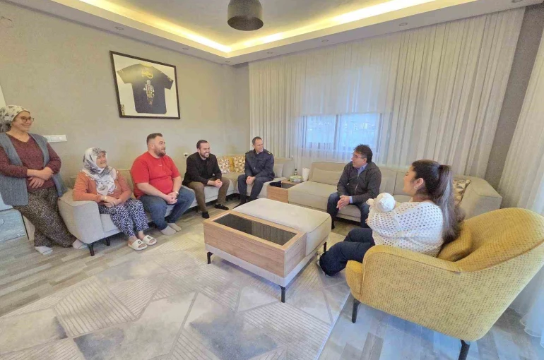 Marmaris Kaymakamı Kaya, Ramazan’da vatandaşlarla buluştu