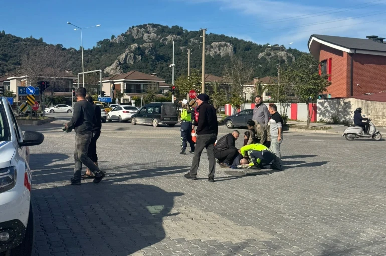 Marmaris’te otomobil yayaya çarptı, sürücü gözaltına alındı