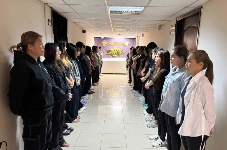 Masaj ve SPA salonlarında kaçak çalıştırılan 31 Taylandlı kadın yakalandı