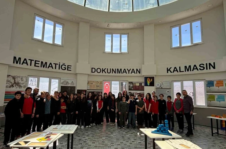 Matematik Müzesi öğrencileri ağırlamaya devam ediyor
