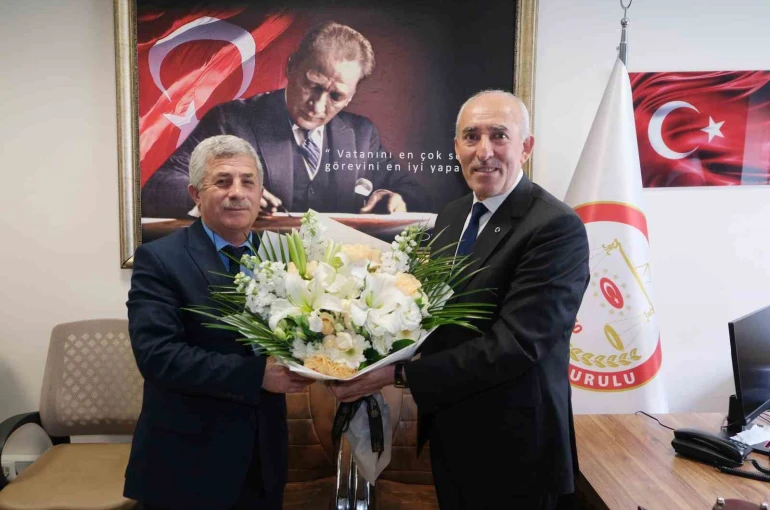 Mazbatayı alan Odakır: "Hizmetlerimizle konuşulmaya devam edeceğiz"