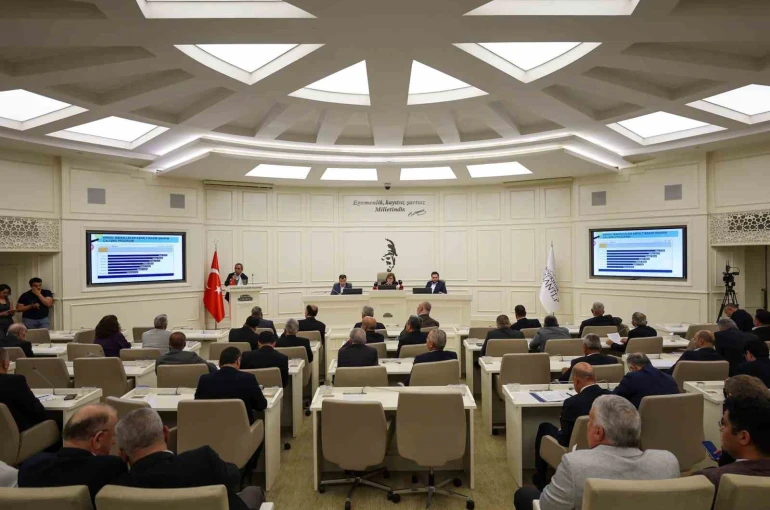 Mecliste gündem asfalt sezonu ve haşereyle mücadele