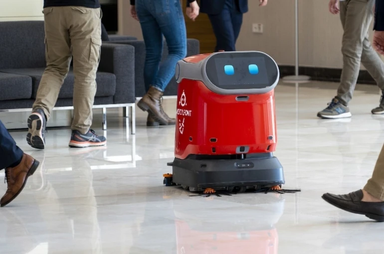 Medical Point’te robotlar iş başında