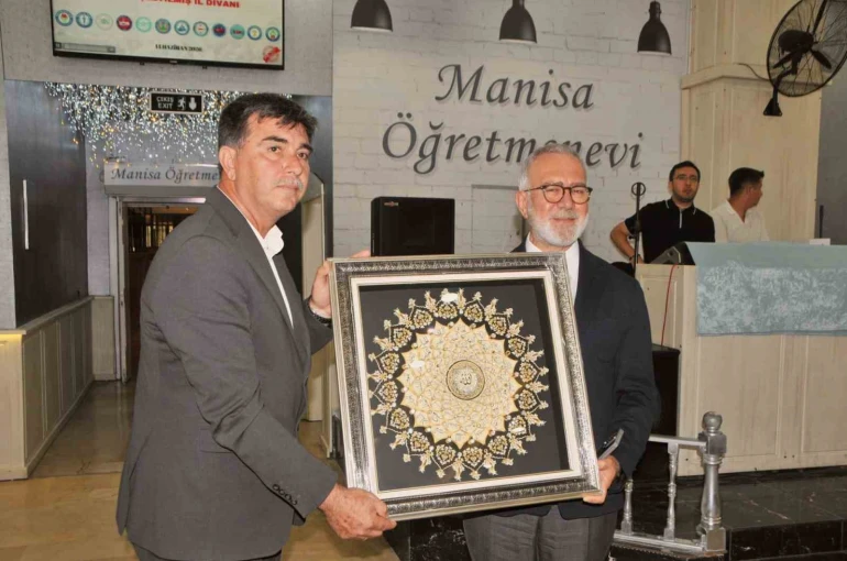 Memur-Sen Manisa İl Divanı’nda ‘Türkiye Yüzyılı’ vurgusu