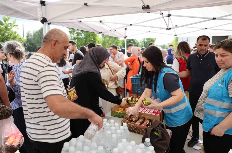 Menemen Belediyesi, YKS’de de öğrenci ve velilerin yanında