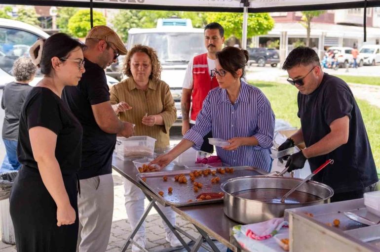 Menteşe Belediyesi Şehit Polis memuru için lokma hayrı yaptı