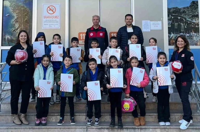 Menteşe Yenice İlkokulu öğrencilerinden 112 Acil Çağrı Merkezine ziyaret