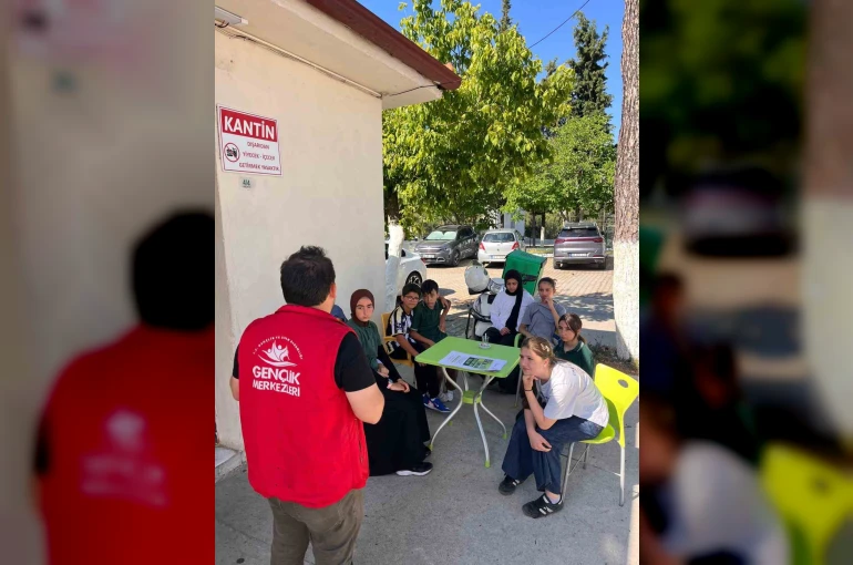 Menteşe’de gençlere yaz kampları tanıtılıyor