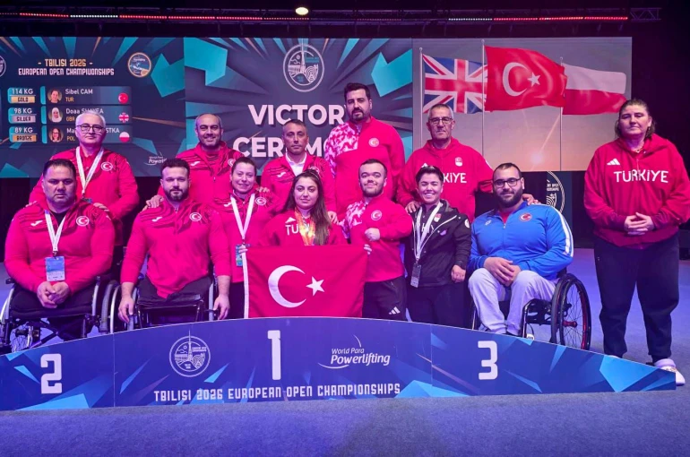 Meram Belediyesporlu Sibel Çam’dan Avrupa’da Çifte Altın