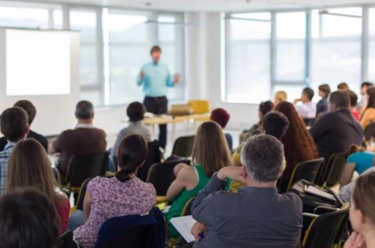 Merkezefendi’de A1 ve A2 seviye İngilizce kurs kayıtları başladı